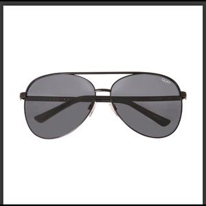 QUAY AUSTRALIA Vivienne in “Black/Smoke”